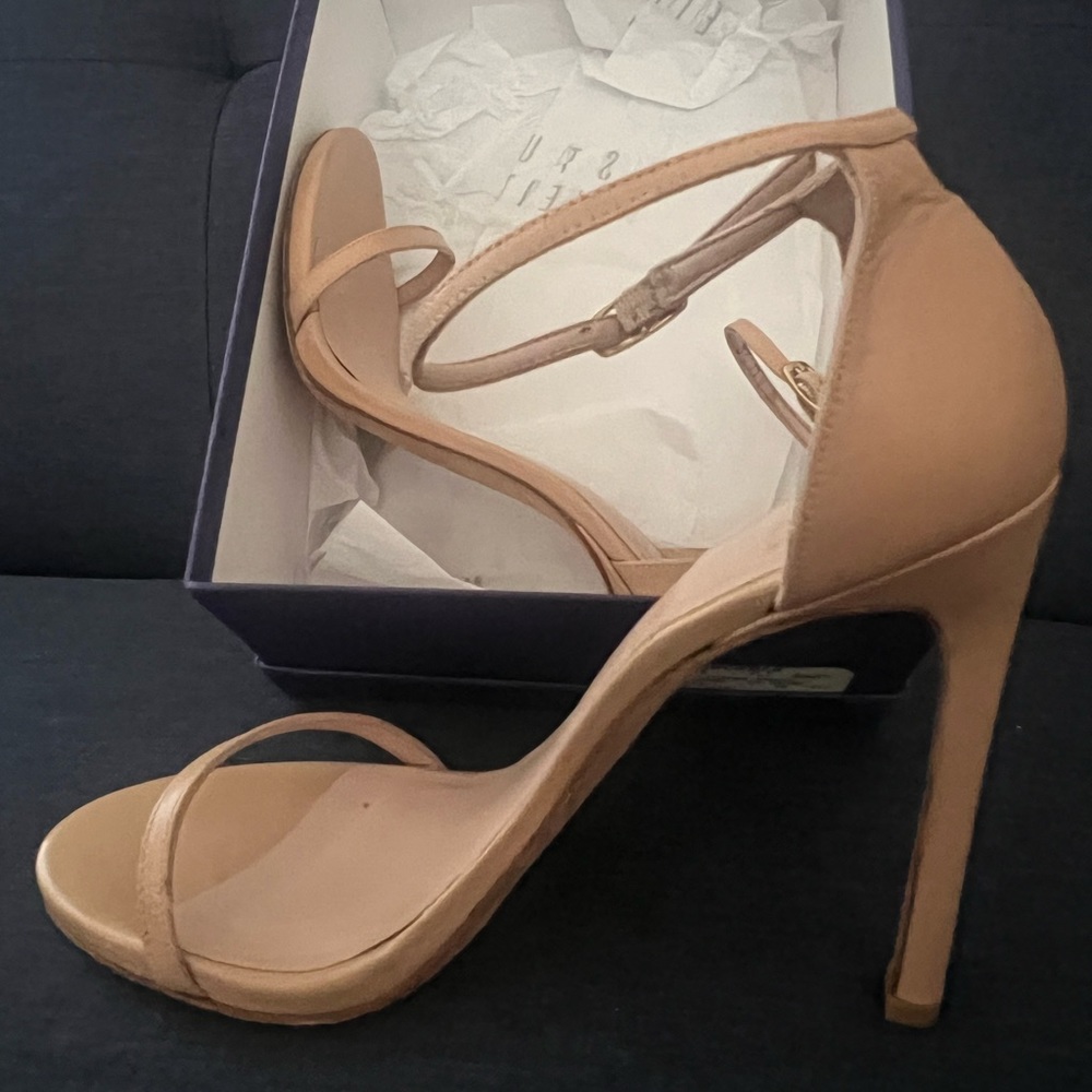 Stuart Weitzman Nudist Sandal 38